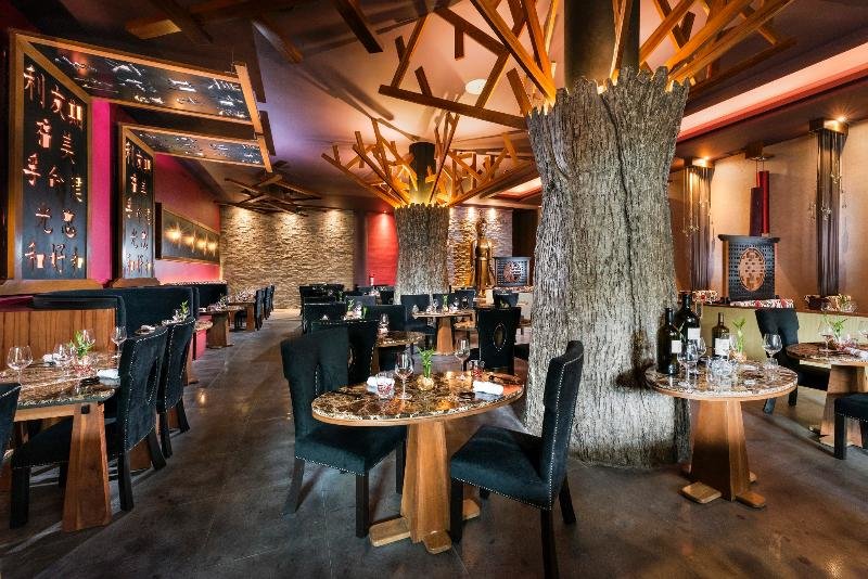 Dorado Seaside — Asian restaurant interior